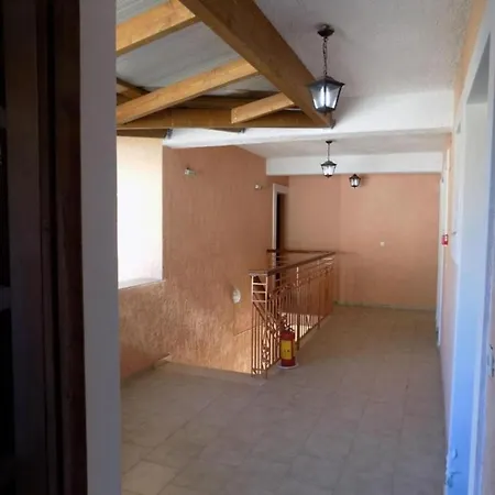 Afrodite 10 Spacious Apartment
