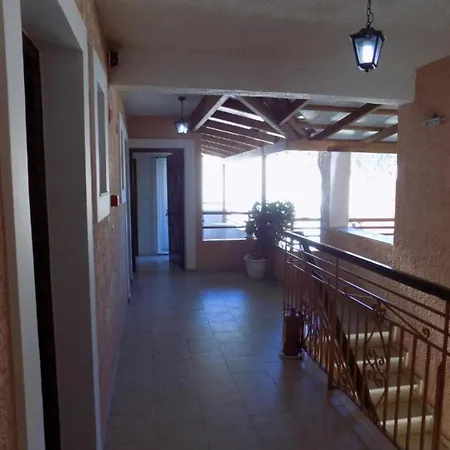 Apartment Afrodite 10 Spacious Apartment