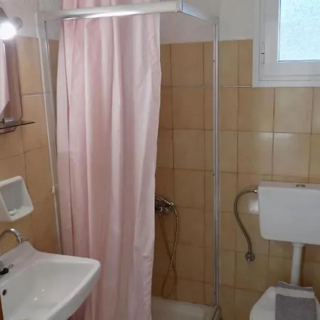 Afrodite 10 Spacious Apartment *